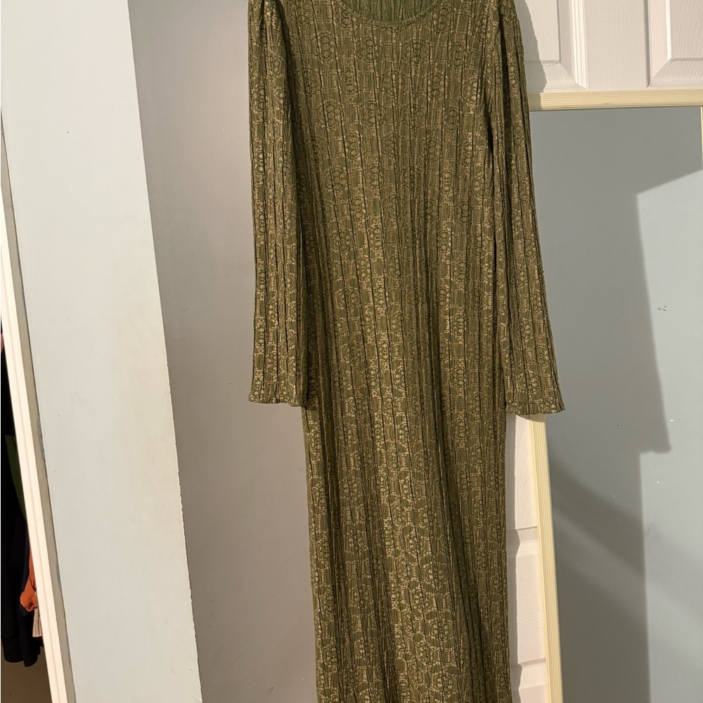 Elegant Olive Green Knit Dress